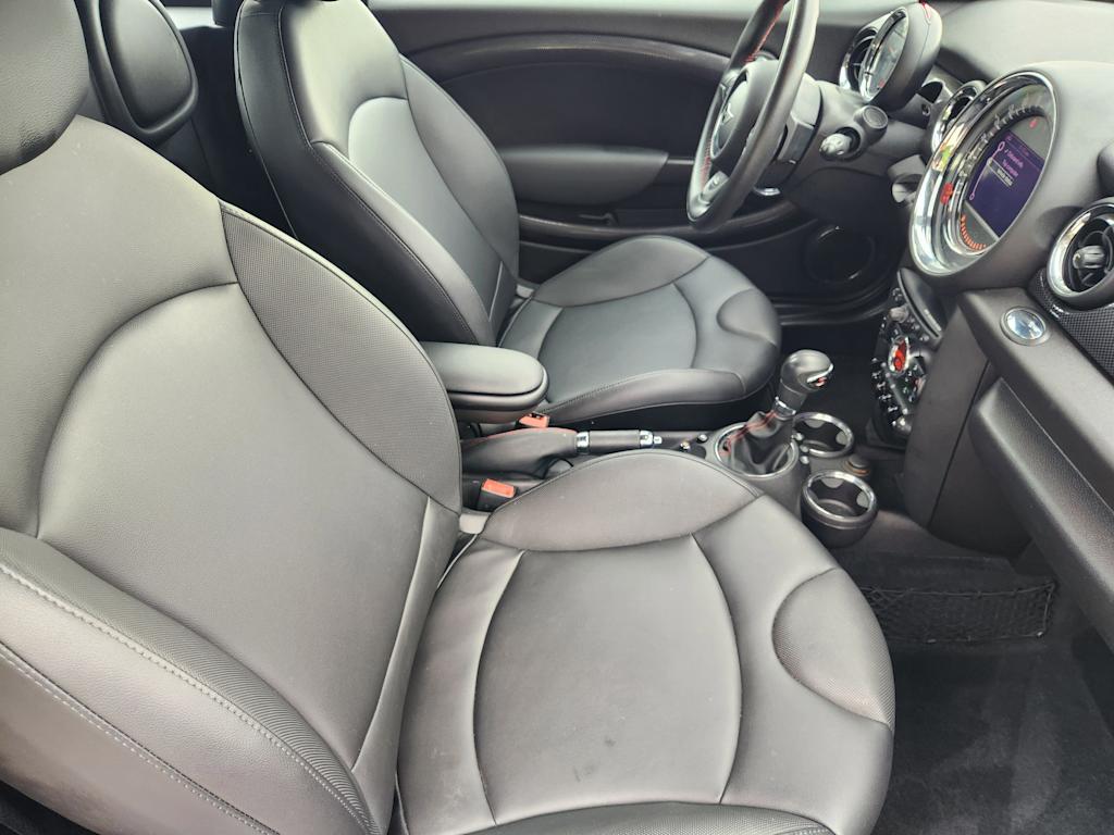 Thumbnail: 2015 MINI Cooper - 9