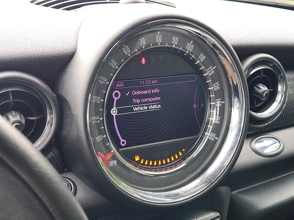 Thumbnail: 2015 MINI Cooper - 11