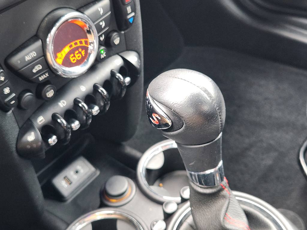 Thumbnail: 2015 MINI Cooper - 7