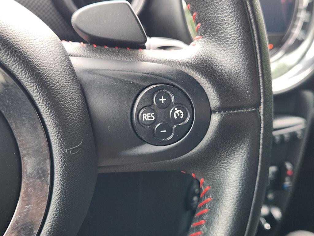 Thumbnail: 2015 MINI Cooper - 29