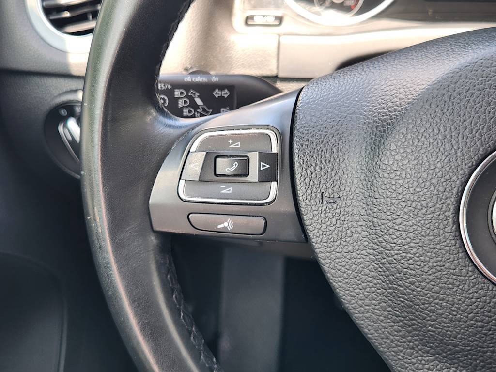 Thumbnail: 2018 Volkswagen Tiguan - 28