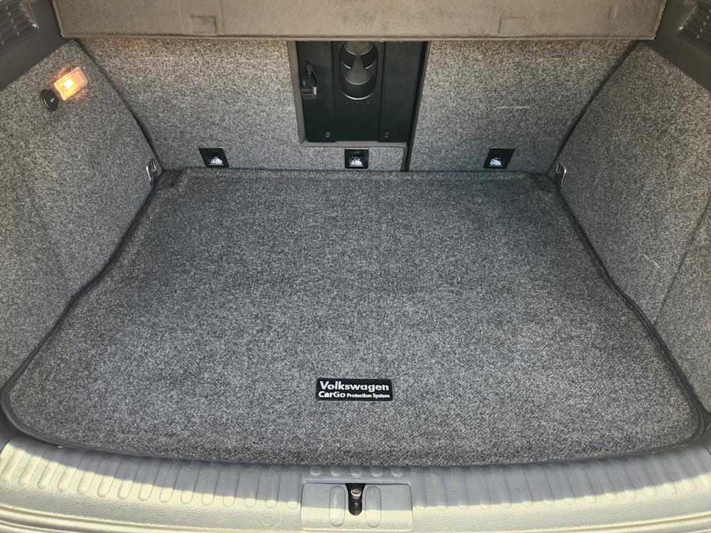 Thumbnail: 2018 Volkswagen Tiguan - 15