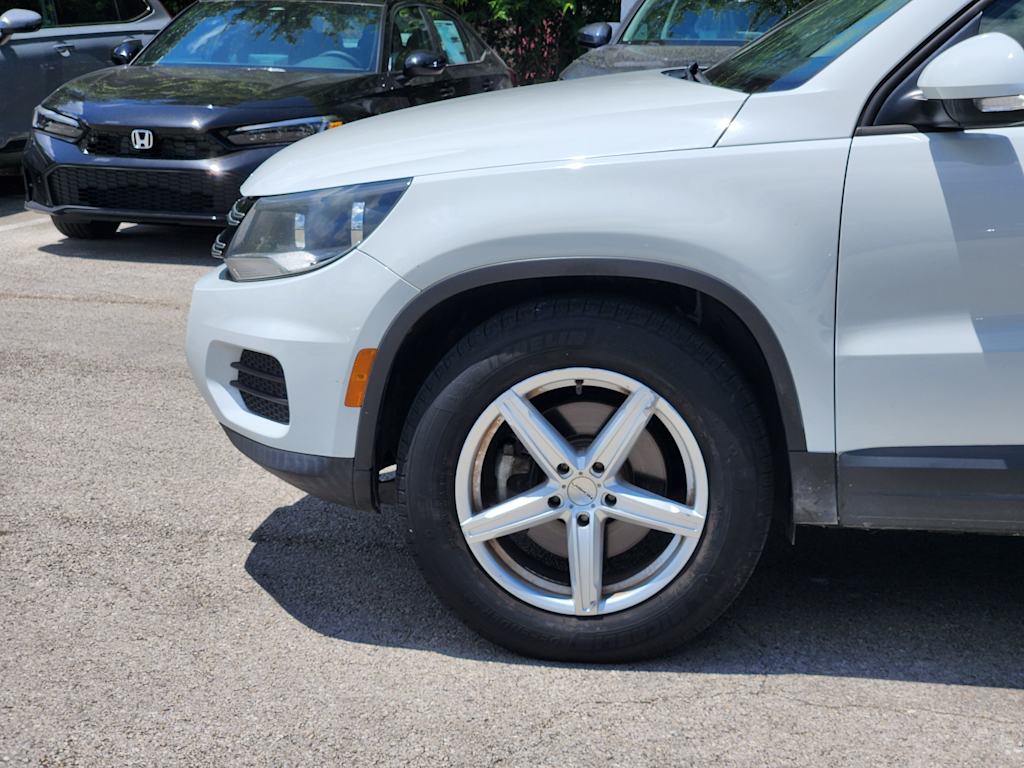 Thumbnail: 2018 Volkswagen Tiguan - 6