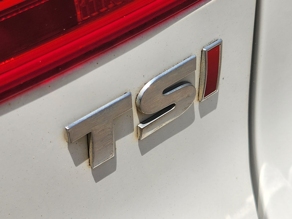 Thumbnail: 2018 Volkswagen Tiguan - 5