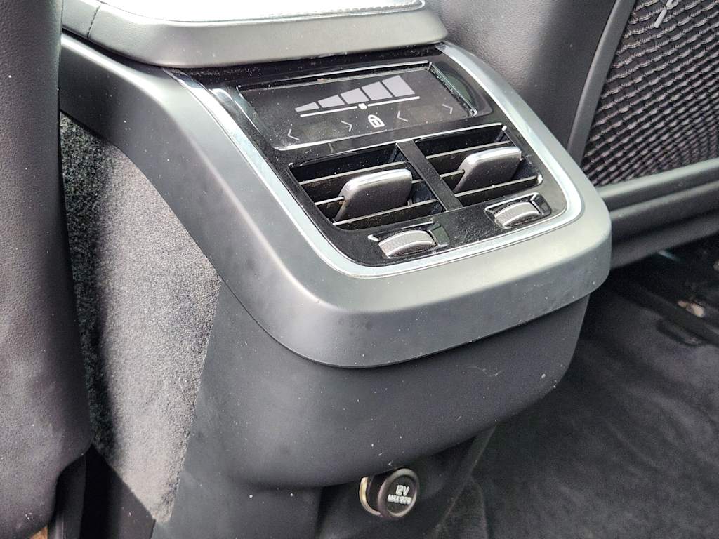 Thumbnail: 2019 Volvo XC90 - 34