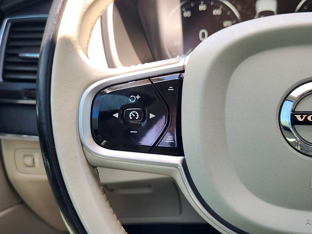 Thumbnail: 2020 Volvo XC90 - 31