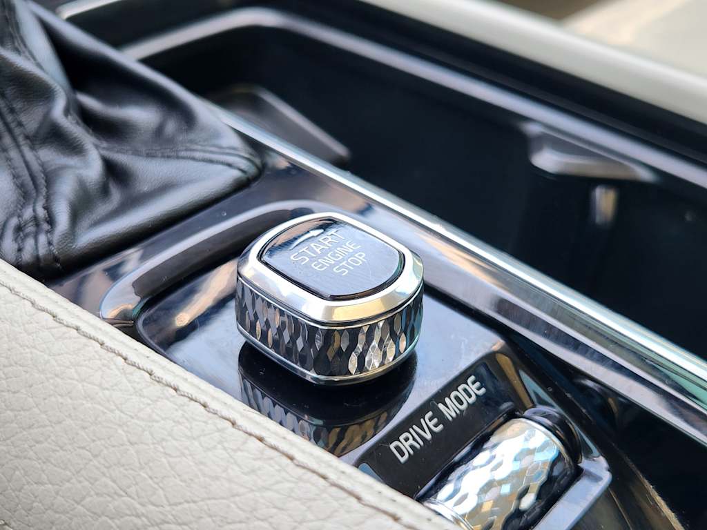 Thumbnail: 2020 Volvo XC90 - 26