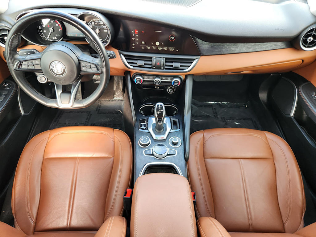Thumbnail: 2020 Alfa Romeo Giulia - 8