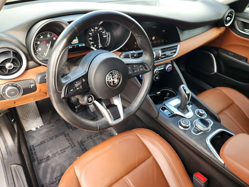 Thumbnail: 2020 Alfa Romeo Giulia - 2