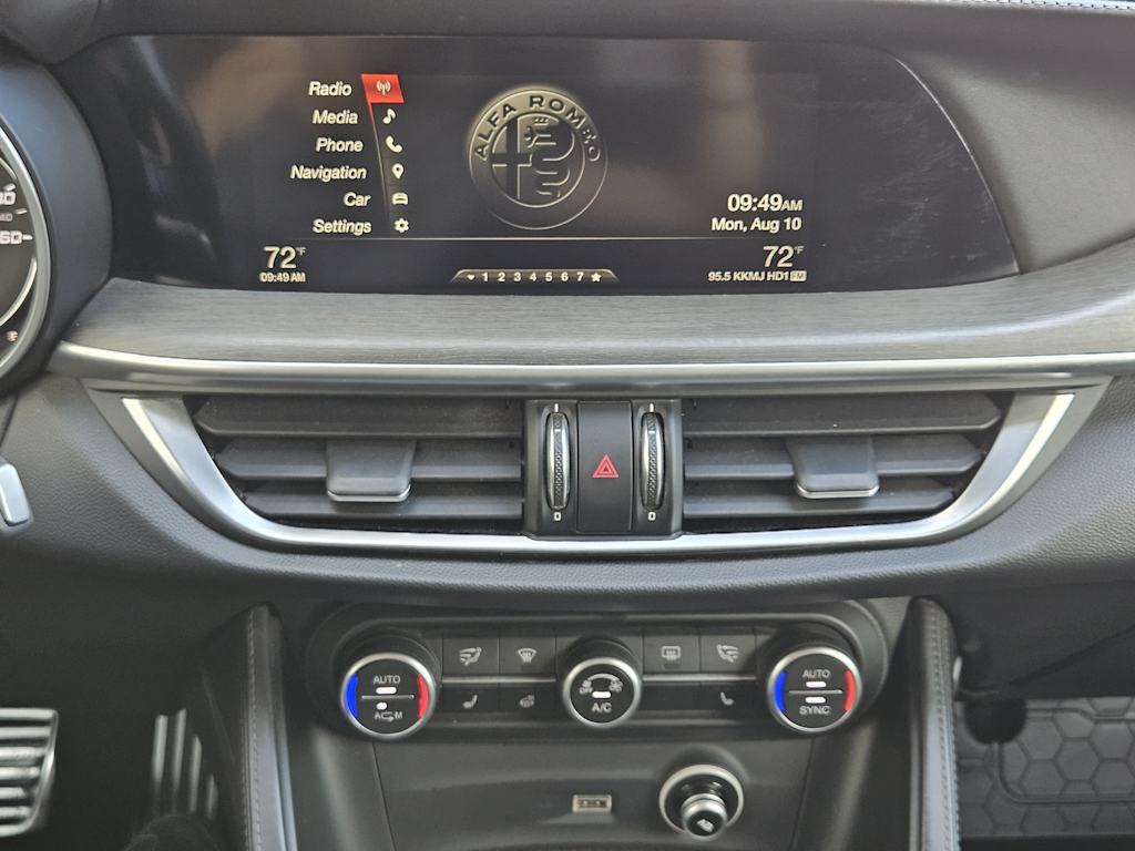 Thumbnail: 2019 Alfa Romeo Stelvio - 13
