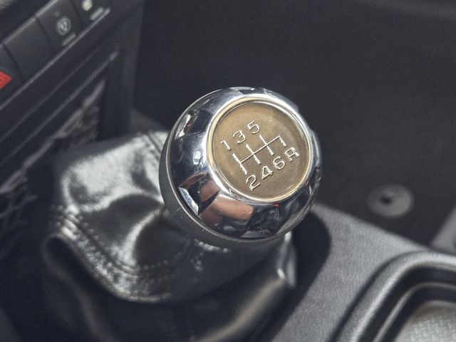 Thumbnail: 2015 Jeep Wrangler - 21