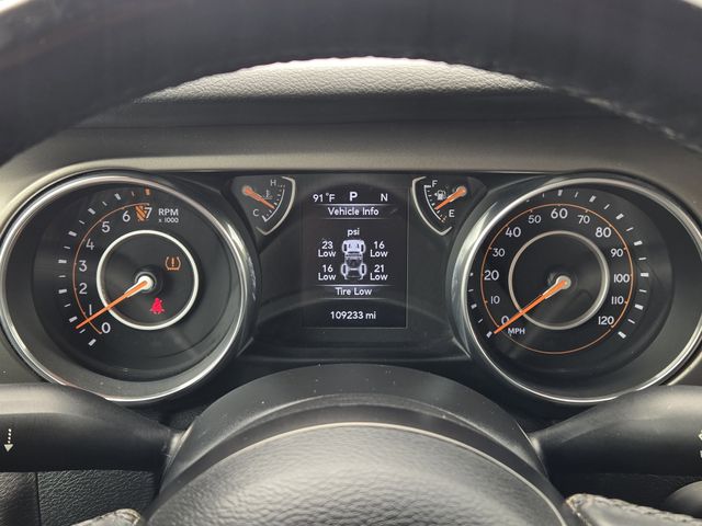 Thumbnail: 2018 Jeep Wrangler - 16