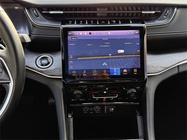 Thumbnail: 2023 Jeep Grand Cherokee - 15