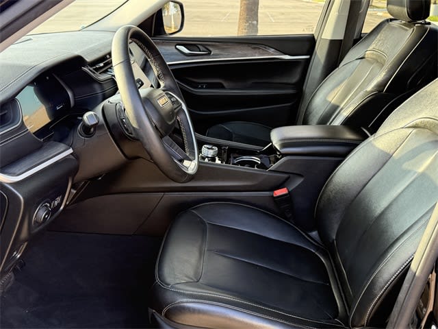 Thumbnail: 2023 Jeep Grand Cherokee - 10