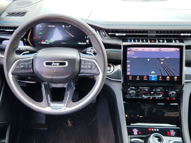 Thumbnail: 2022 Jeep Grand Cherokee - 10
