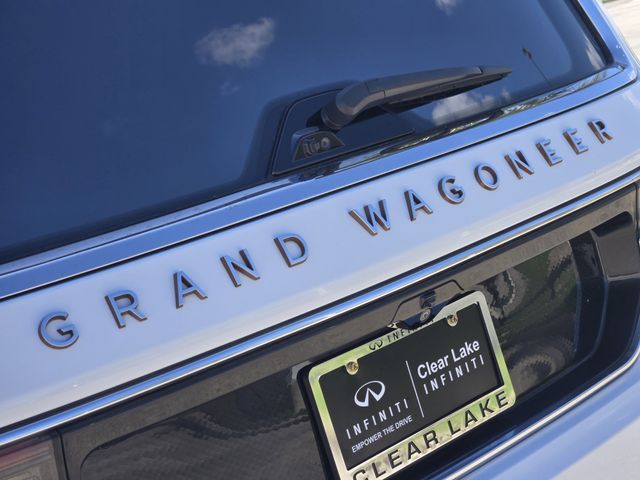 Thumbnail: 2022 Jeep Grand Wagoneer - 18