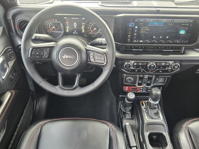 Thumbnail: 2025 Jeep Gladiator - 9