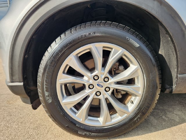 Thumbnail: 2021 Ford Explorer - 8