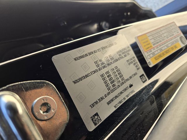 Thumbnail: 2022 Chevrolet Tahoe - 21