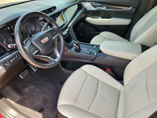 Thumbnail: 2023 Cadillac XT6 - 11