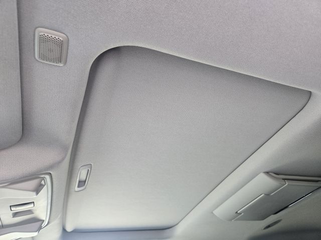 Thumbnail: 2016 Cadillac Escalade - 21