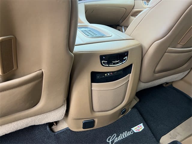 2016 Cadillac Escalade Platinum 27