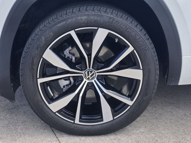 Thumbnail: 2024 Volkswagen Atlas - 8