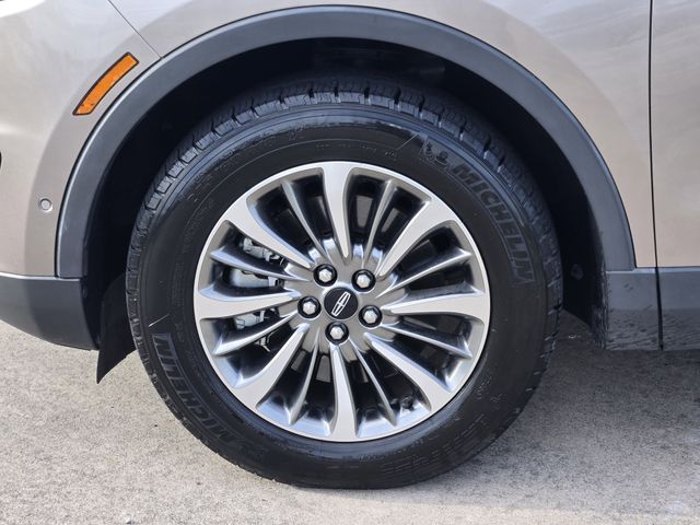 Thumbnail: 2020 Lincoln Nautilus - 8