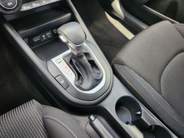 Thumbnail: 2019 Kia Forte - 16