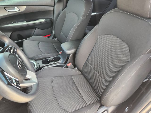 Thumbnail: 2019 Kia Forte - 11
