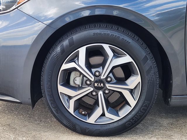 Thumbnail: 2019 Kia Forte - 8