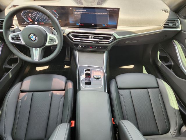 Thumbnail: 2024 BMW 3 Series - 10