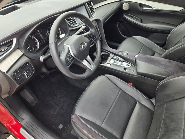 Thumbnail: 2023 INFINITI QX50 - 11