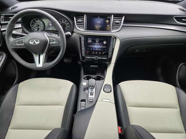 Thumbnail: 2023 INFINITI QX55 - 10