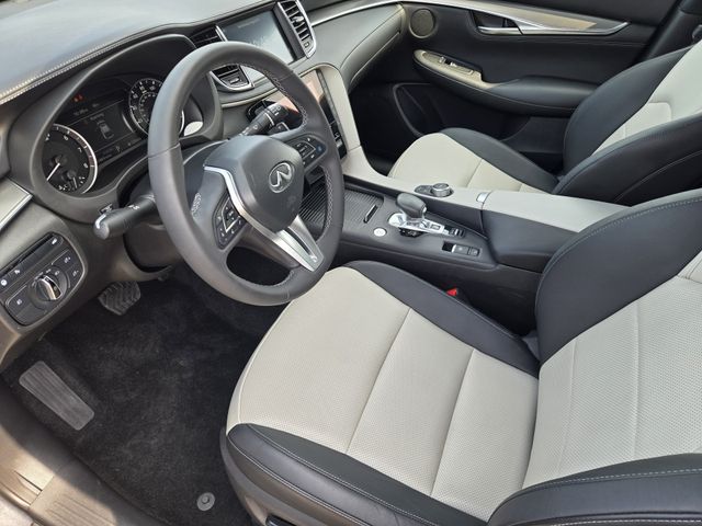 Thumbnail: 2023 INFINITI QX55 - 11