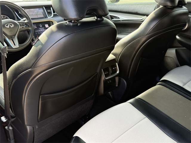 Thumbnail: 2023 INFINITI QX55 - 20