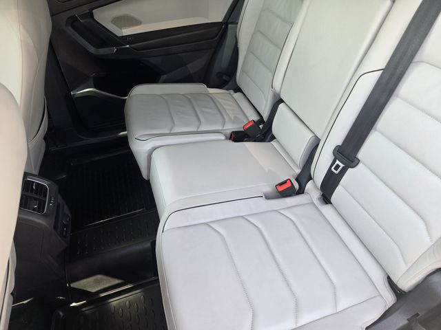Thumbnail: 2018 Volkswagen Tiguan - 19