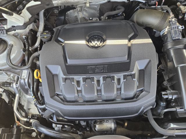 Thumbnail: 2018 Volkswagen Tiguan - 9