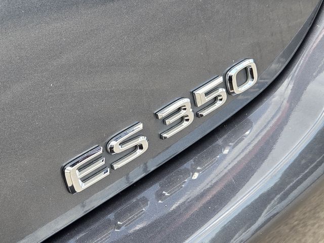 Thumbnail: 2023 Lexus ES - 7