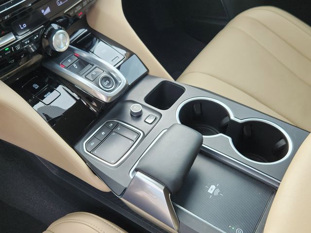 Thumbnail: 2022 Acura MDX - 16