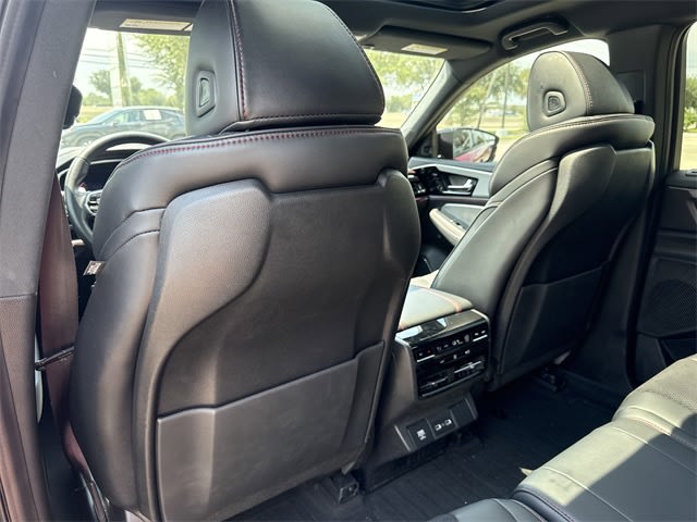 Thumbnail: 2022 Acura MDX - 20