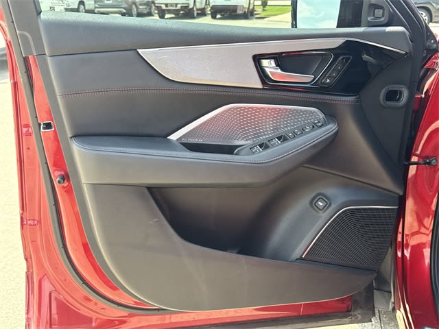 Thumbnail: 2022 Acura MDX - 18