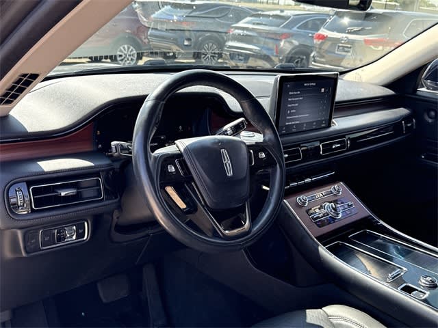 Thumbnail: 2023 Lincoln Aviator - 2