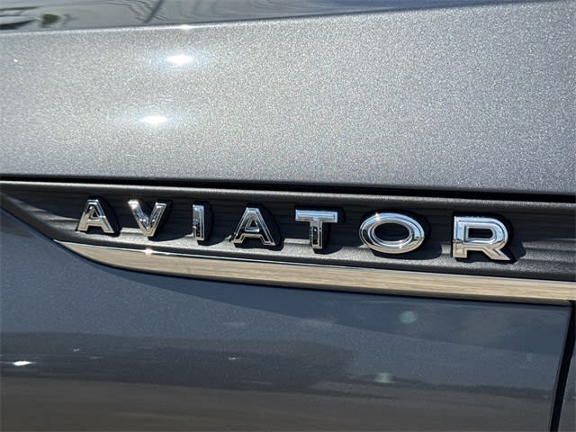 Thumbnail: 2023 Lincoln Aviator - 7