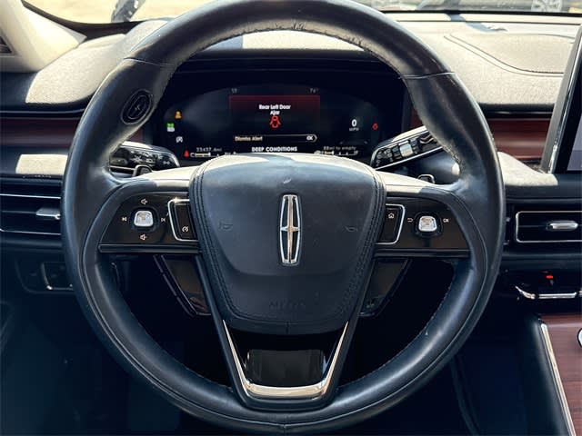 Thumbnail: 2023 Lincoln Aviator - 14