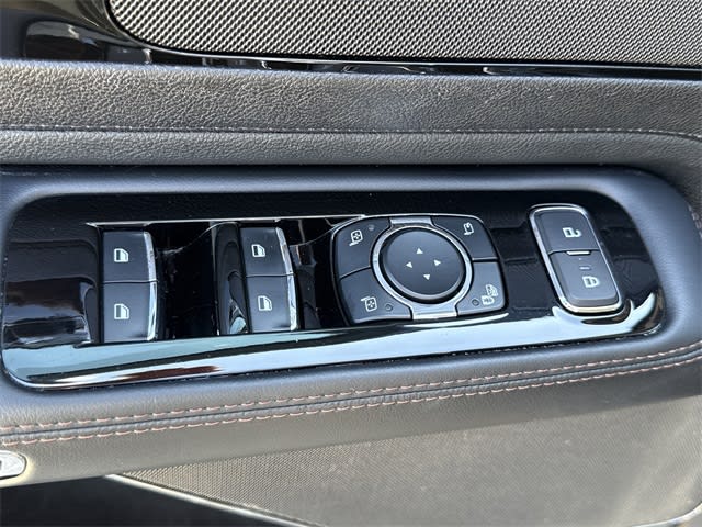 Thumbnail: 2023 Lincoln Aviator - 19