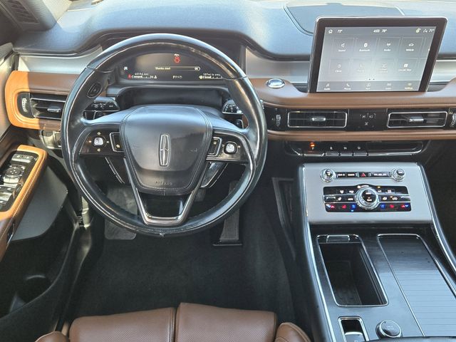 Thumbnail: 2023 Lincoln Aviator - 10