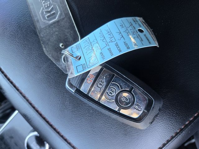 Thumbnail: 2023 Lincoln Aviator - 17