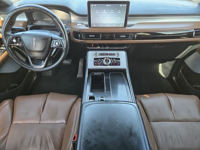 Thumbnail: 2023 Lincoln Aviator - 2