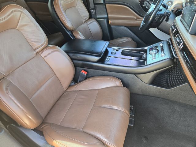 Thumbnail: 2023 Lincoln Aviator - 21